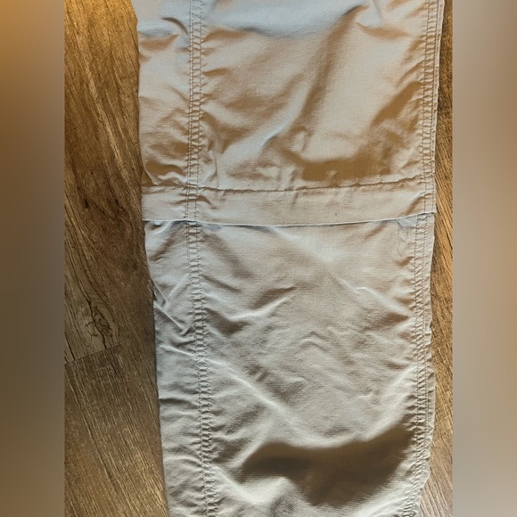 The North Face Women's size 6 Hiking Cargo ZipOff Convertible Capri Nylon H35 - Picture 6 of 10